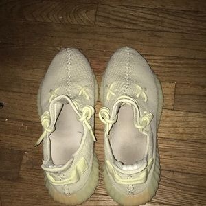 Yeezy boost 350 v2